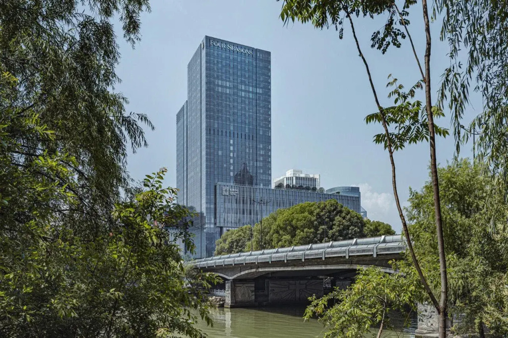 Four Seasons Hotel Hangzhou at Hangzhou Centre