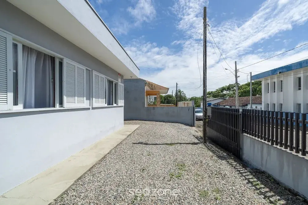3BR Home w/ BBQ 100m From Beach Rpr056
