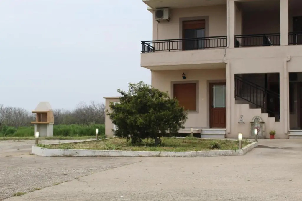 Vakis Apartments 1