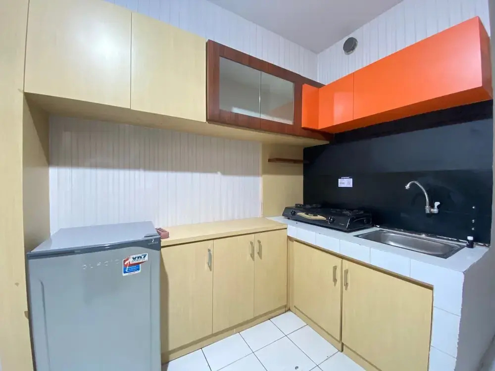 Stylish & Strategic 2BR at Gateway Ahmad Yani Cicadas Apartment near Mall