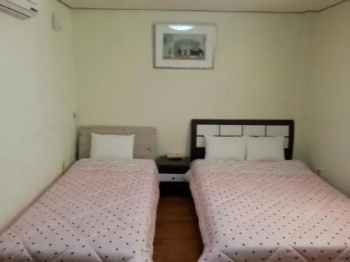 Mido Motel