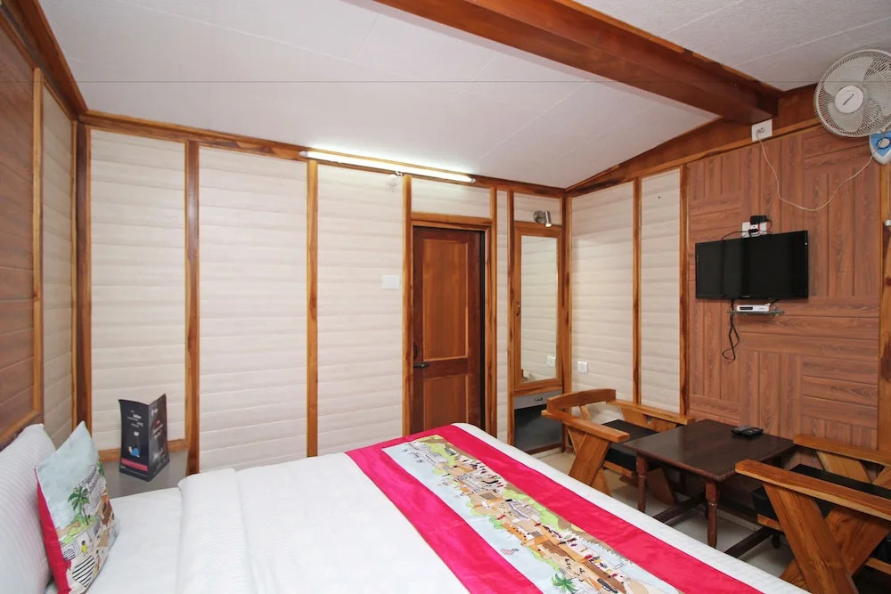 OYO 4111 Hotel Shivraj