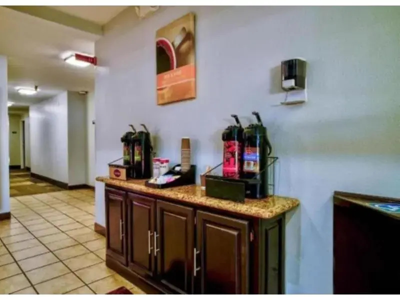 Studio 6 Suites Hesperia CA West Main Street I 15