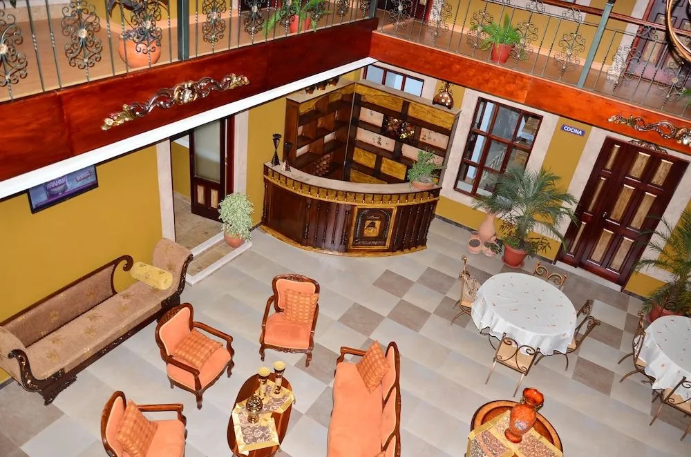 Hotel Campanario