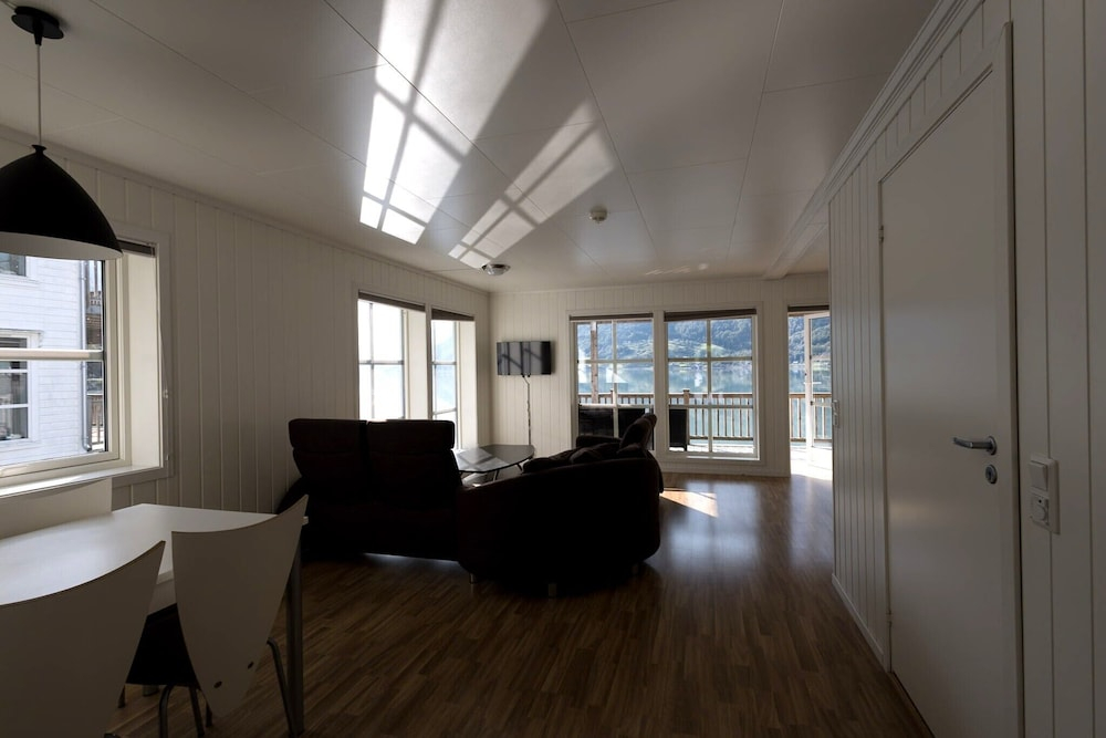 Skjolden Resort