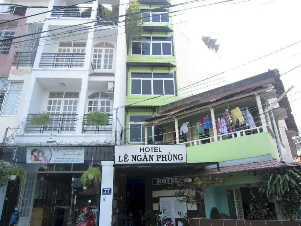 Khách Sạn Lê Ngân Phùng