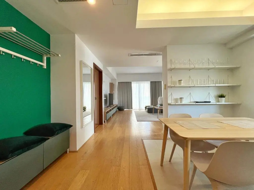 Luxury beachfront apt - quite area, 100 sqm