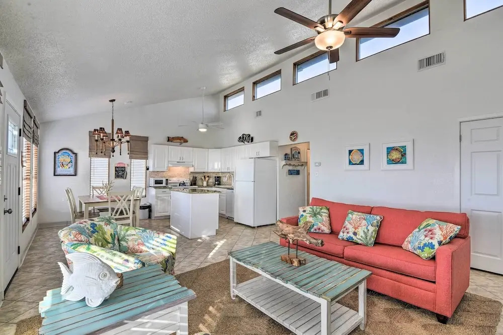 Galveston Beachfront House w/ Deck & Ocean Views!