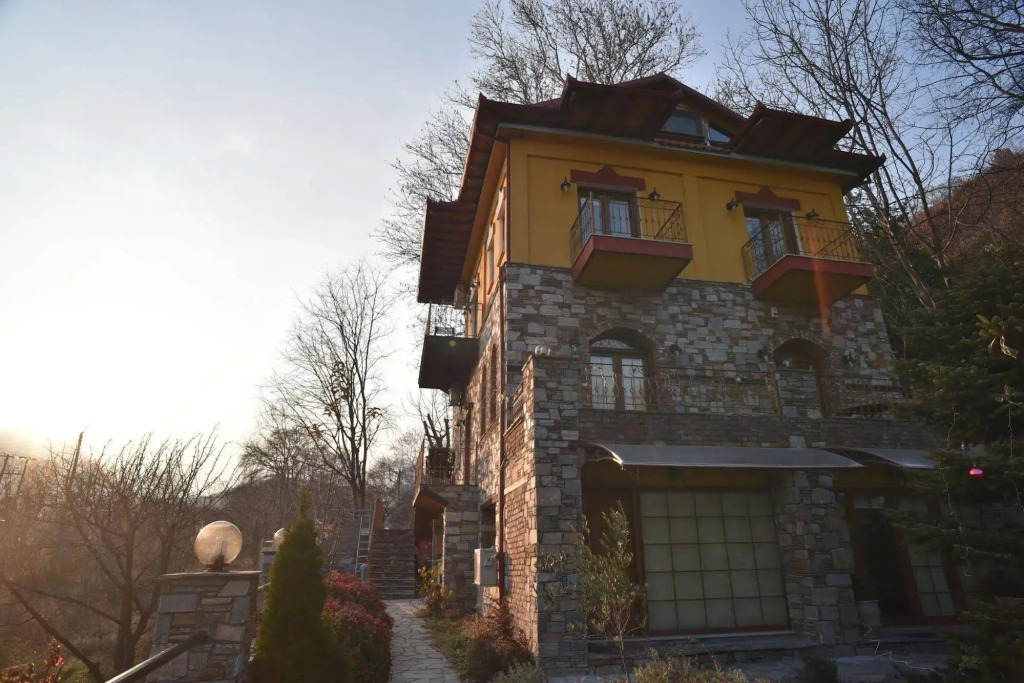 Santa Marina Guesthouse
