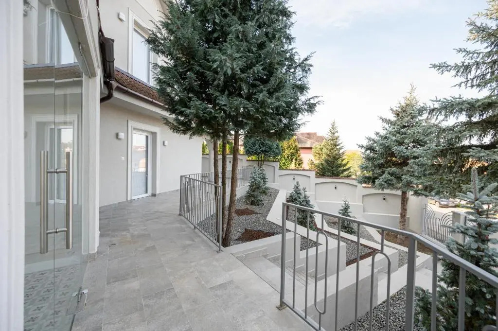 Dozsa Residence