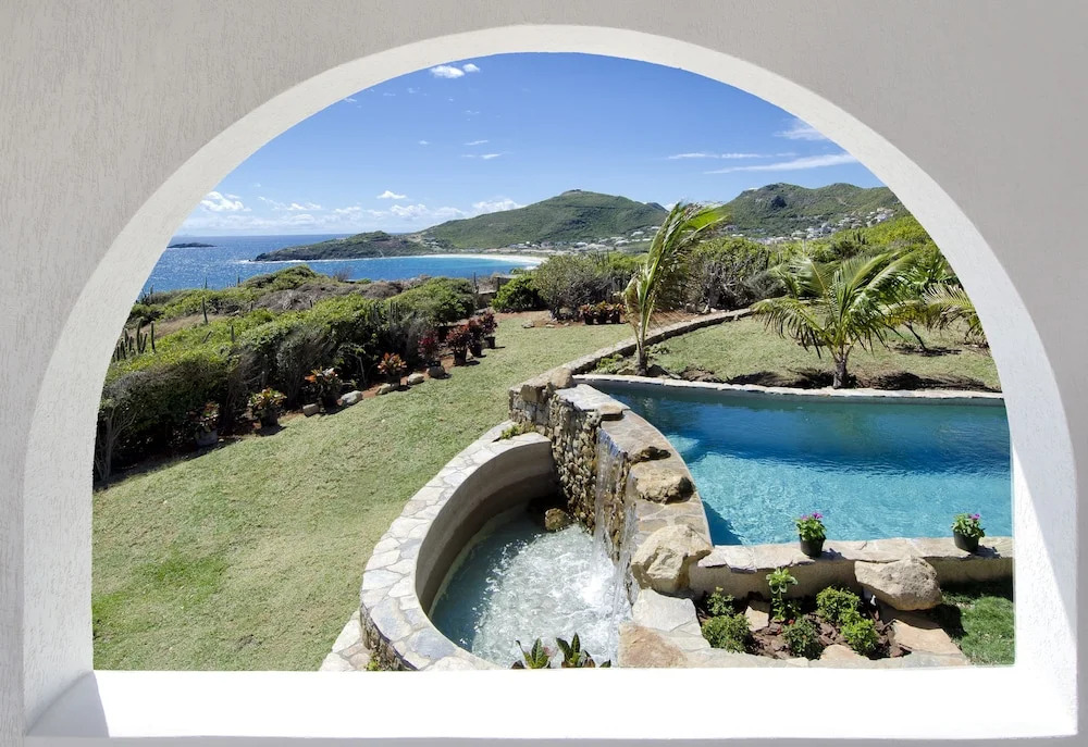 VillaRosa by Island Properties Online
