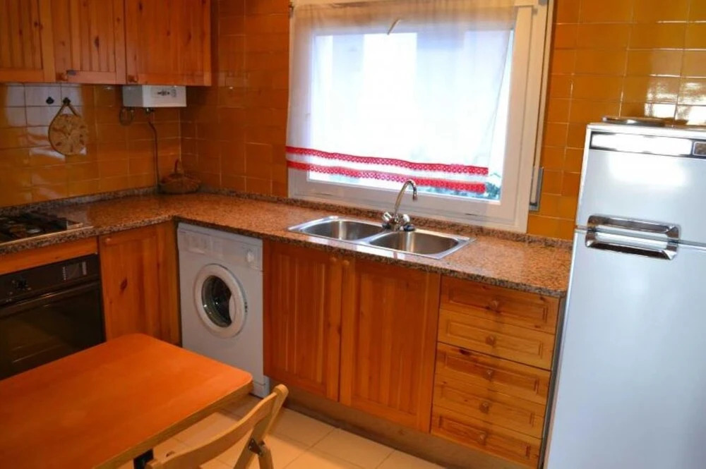 106300 - Apartment in Llança