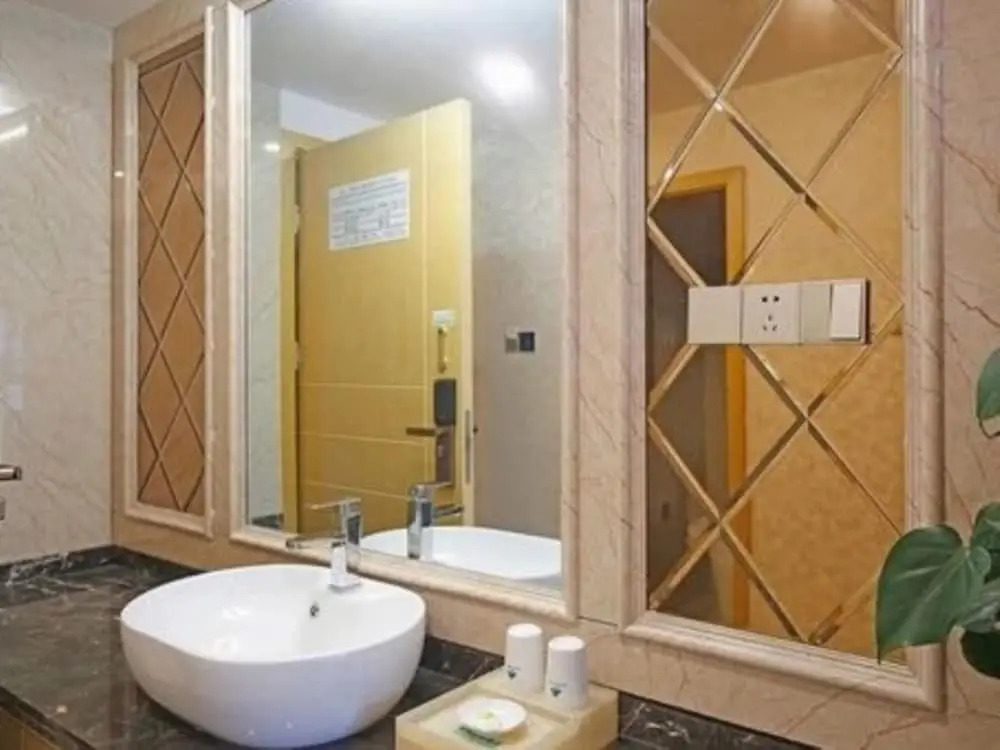GreenTree Inn Chengdu Zoo Zhaojue Temple South Road Subway Station Express Hotel Chengdu