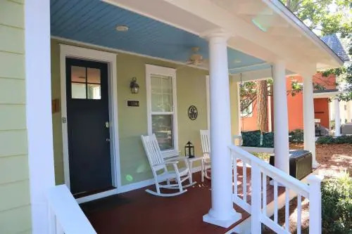 1380 Laurel Grove Home