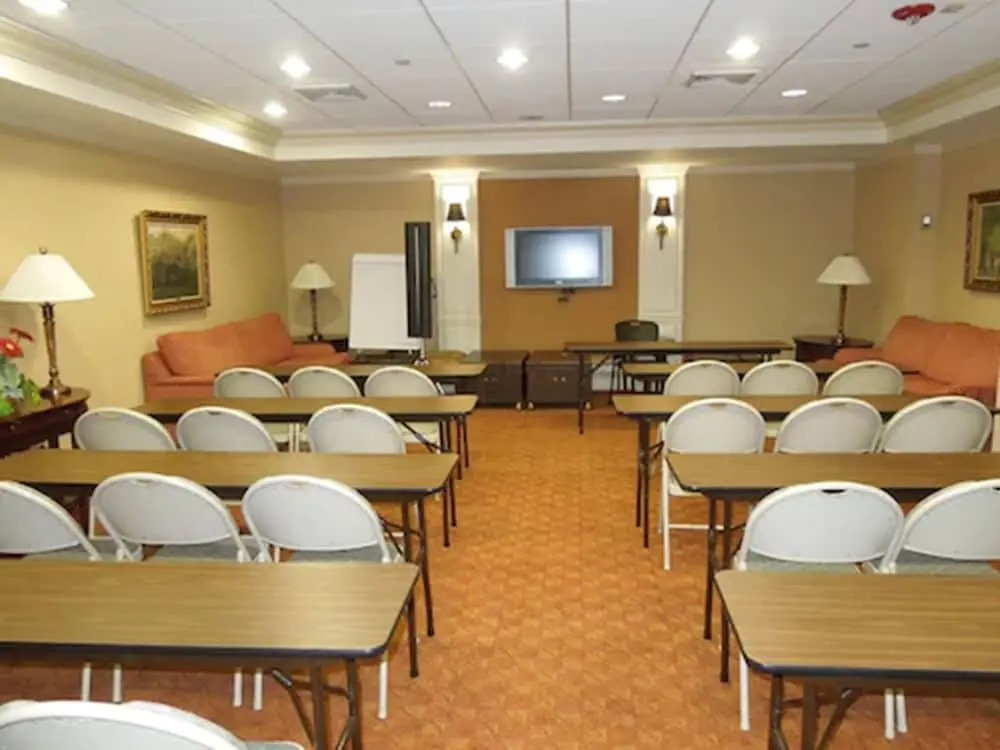 Rockville Centre Hotel - JFK Airport