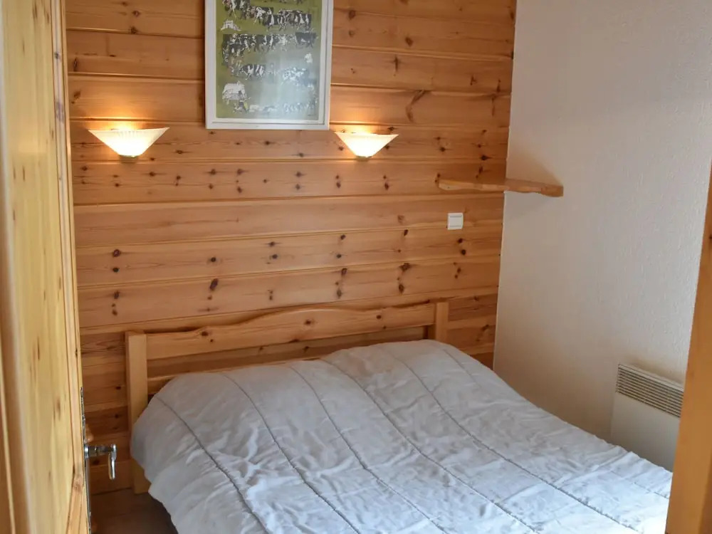 Beautiful Chalet in the Nice Village Centre, on the South