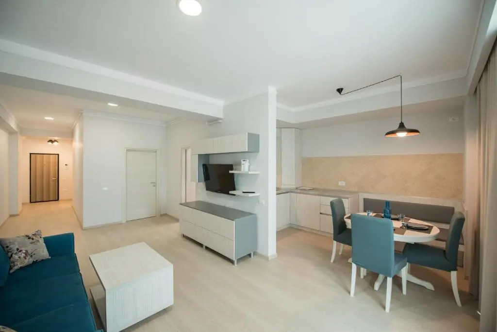 WAVE 1 Promenada Apartments