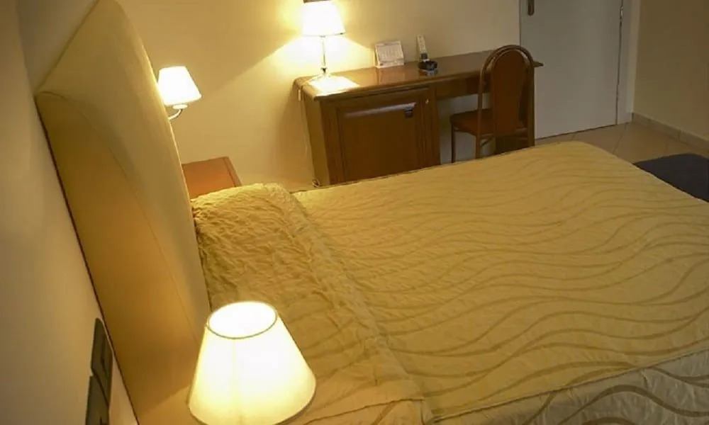 Lion's Hotel