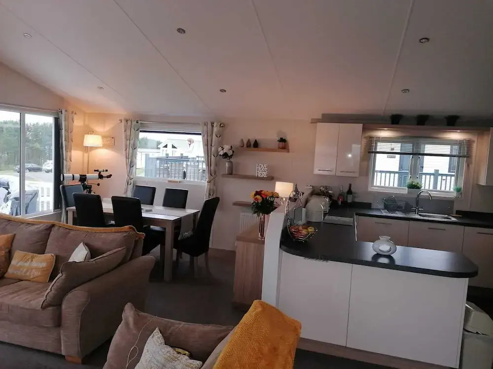 Tranquil Seaside Caravan Retreat in Eyemouth