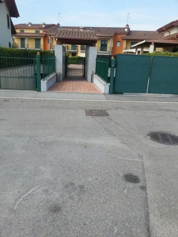 Apartment With one Bedroom in Peschiera del Garda, With Wonderful Moun