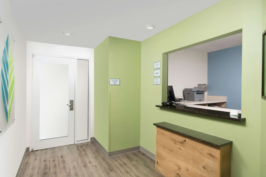 WoodSpring Suites Midland