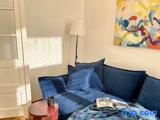 Unique family home next to fortress + free parking