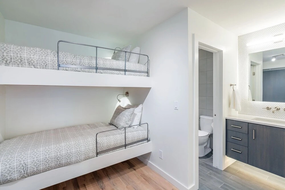 Chic, Modern Walk Anywhere @ Viking Lodge 206 1 Bedroom Condo by RedAwning