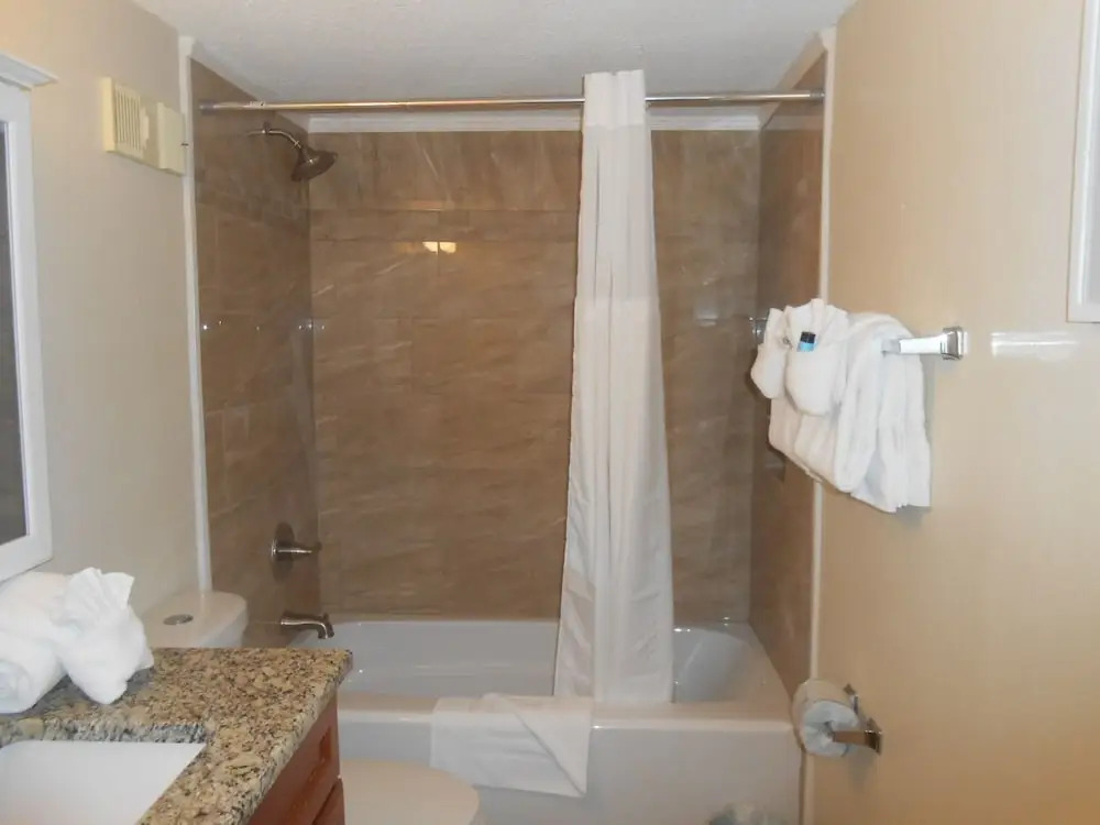 Waters Edge Resort