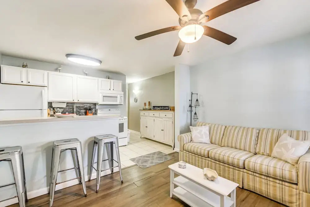 Walkable Couple's Retreat in North Myrtle Beach!