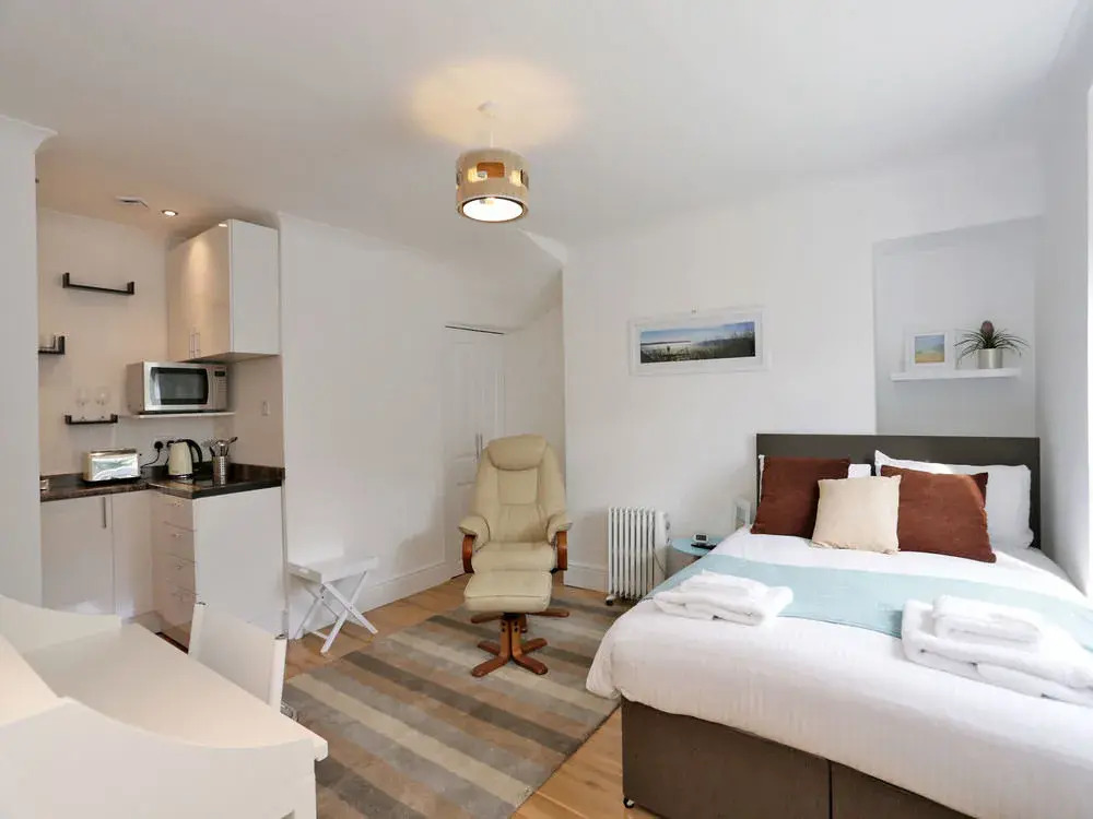 Virtue Apartments - Holburn
