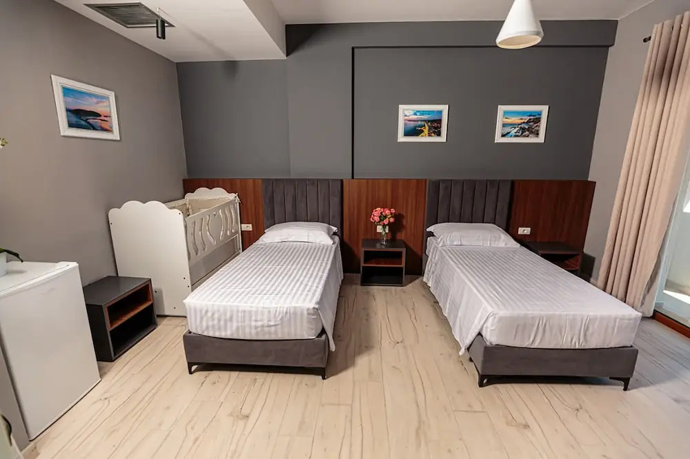 Hotel Amare