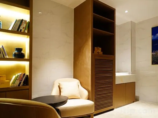 Kyriad Marvelous Hotel