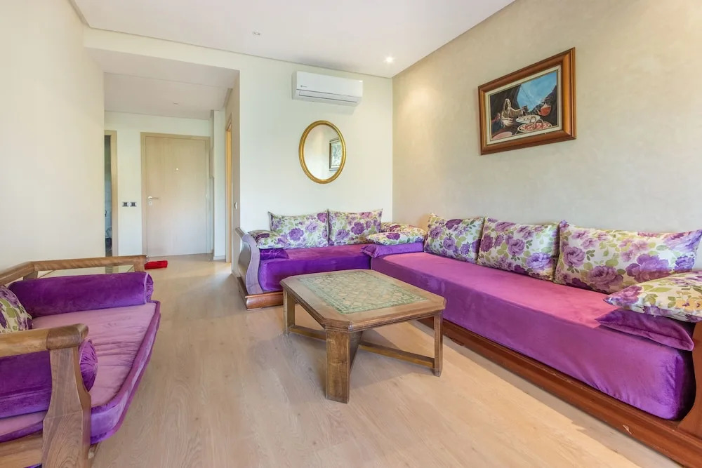 Family Relaxation in Prestigia Opale