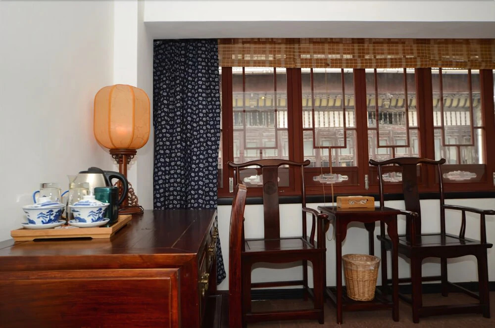 Tunxi Lodge