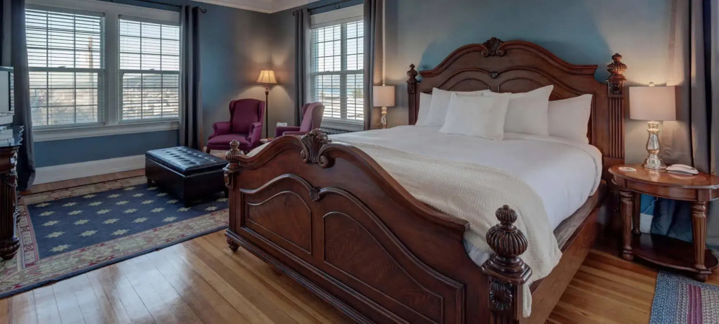 Nantucket Inn - Anacortes