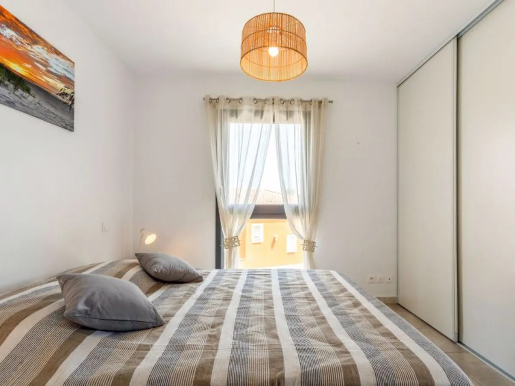 Le Clos Des Alberes 26035