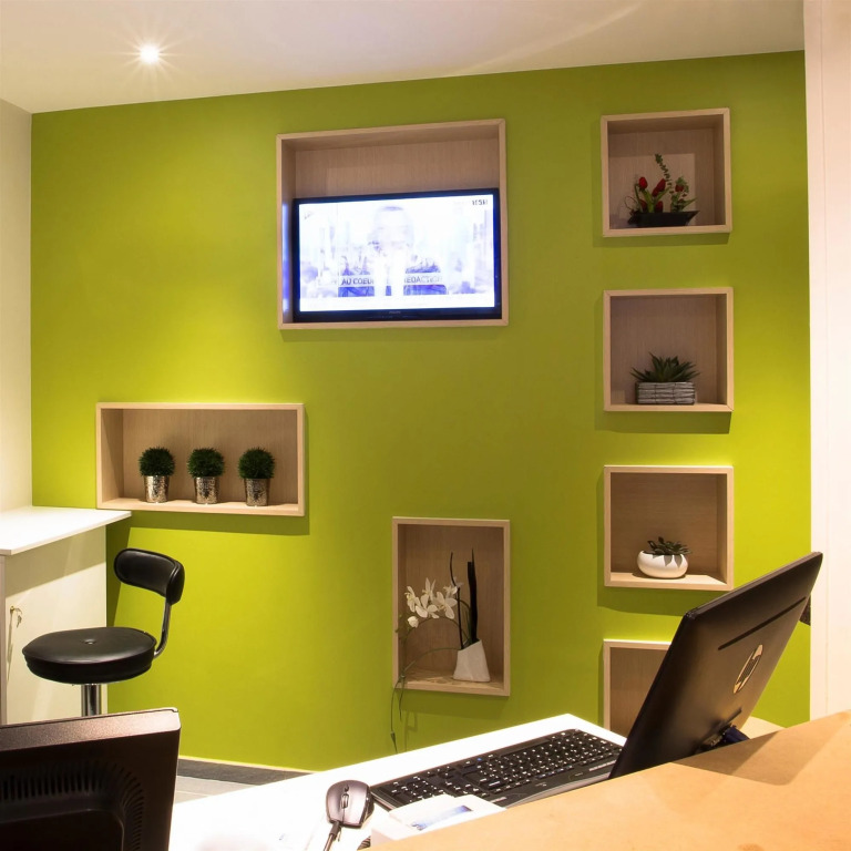 Kyriad Chambéry Centre - Hôtel et Résidence