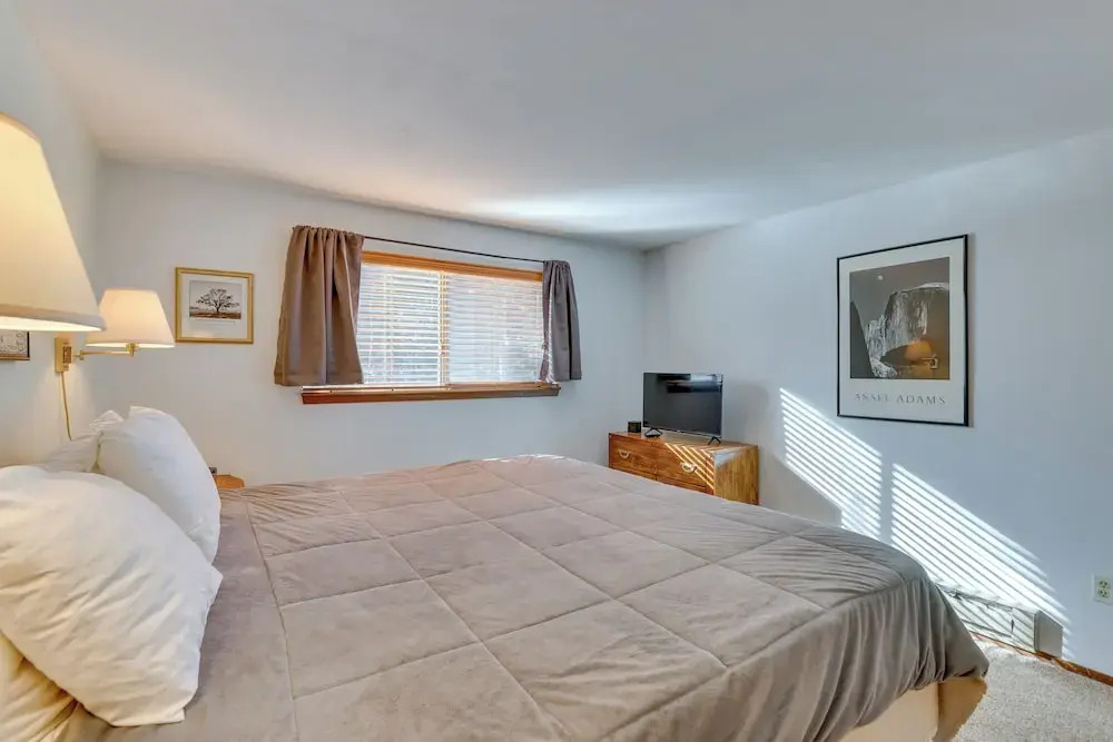 Winter Park Condo w/ Pool ~ 3 Mi to Ski Resort