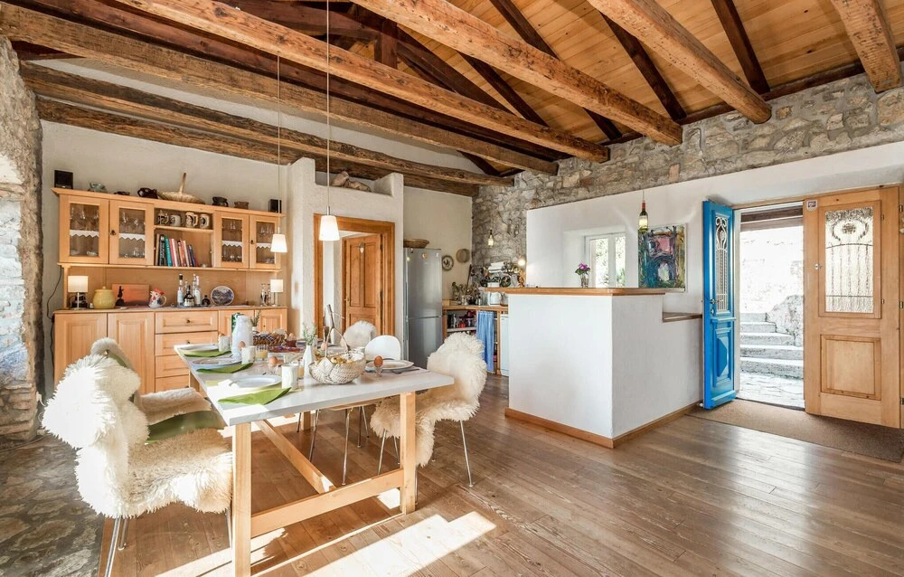 Amazing Home In Poljane