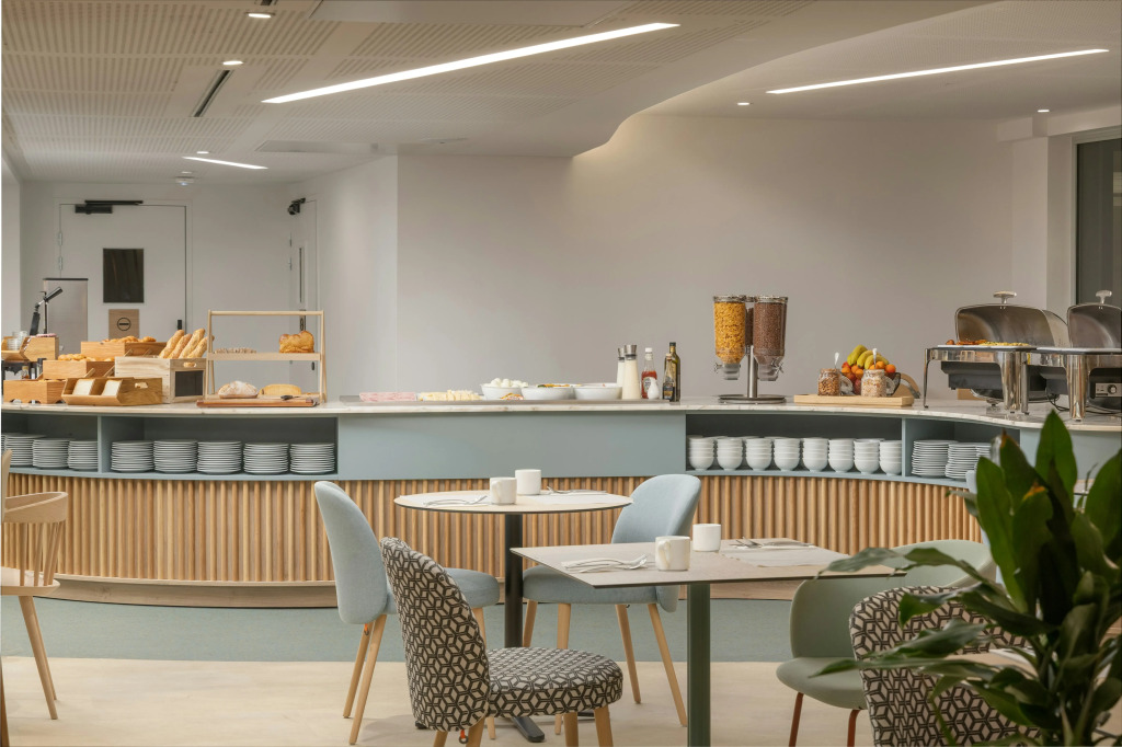 Hampton By Hilton Paris Charles De Gaulle Airport