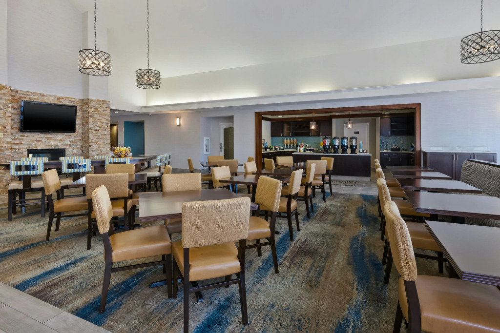 Homewood Suites by Hilton Chesapeake - Greenbrier