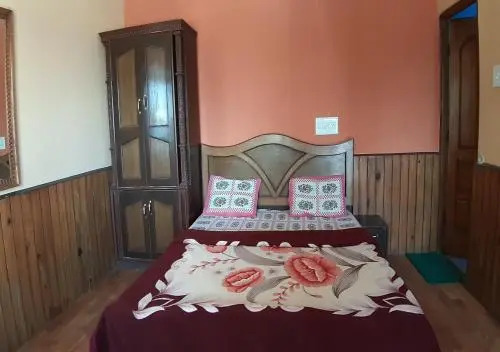 Chonor House