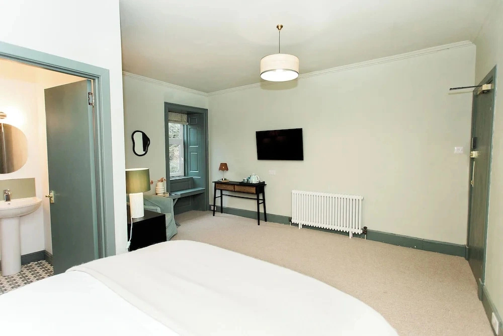 Torr House Hotel