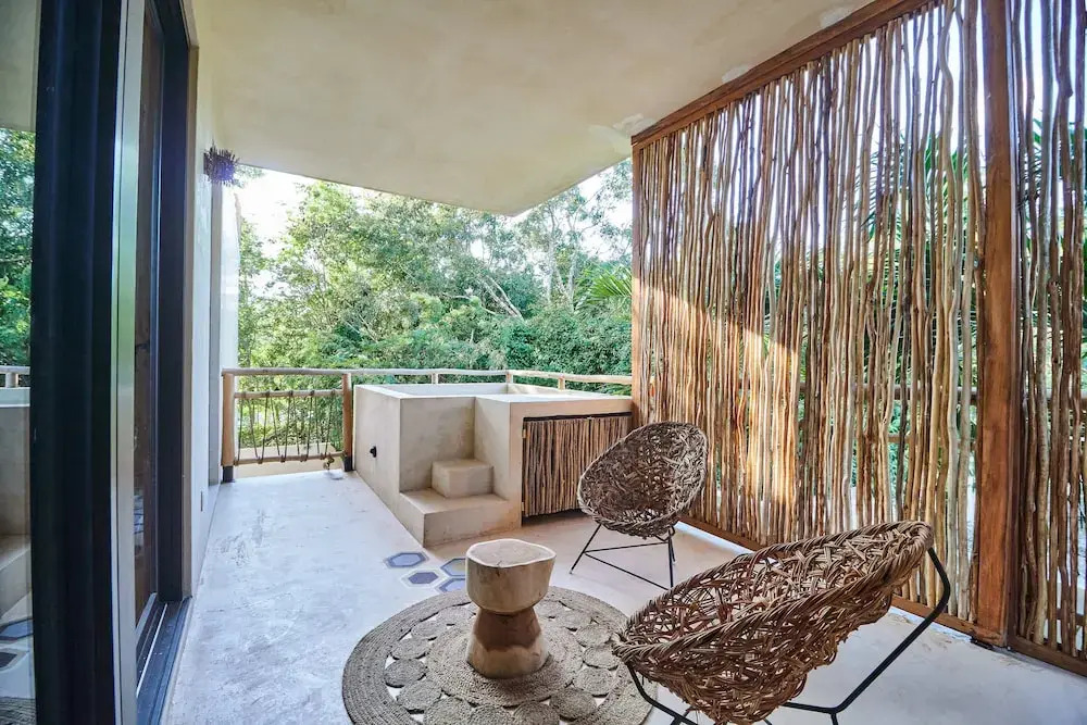 Ikal Tulum 101-102 By Lockey