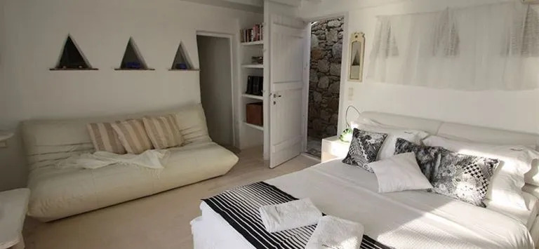 Marina View Studios & Apartments