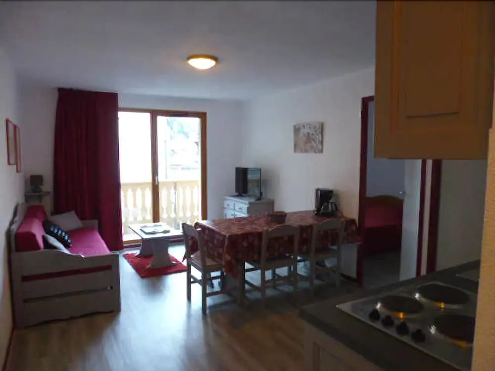 Lou Services Apartment CB55 LSI 001