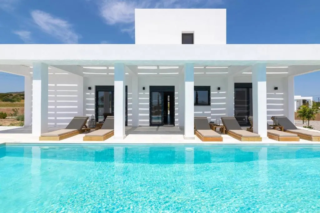 Seastar Villa Large Pool & Jacuzzi Retreat