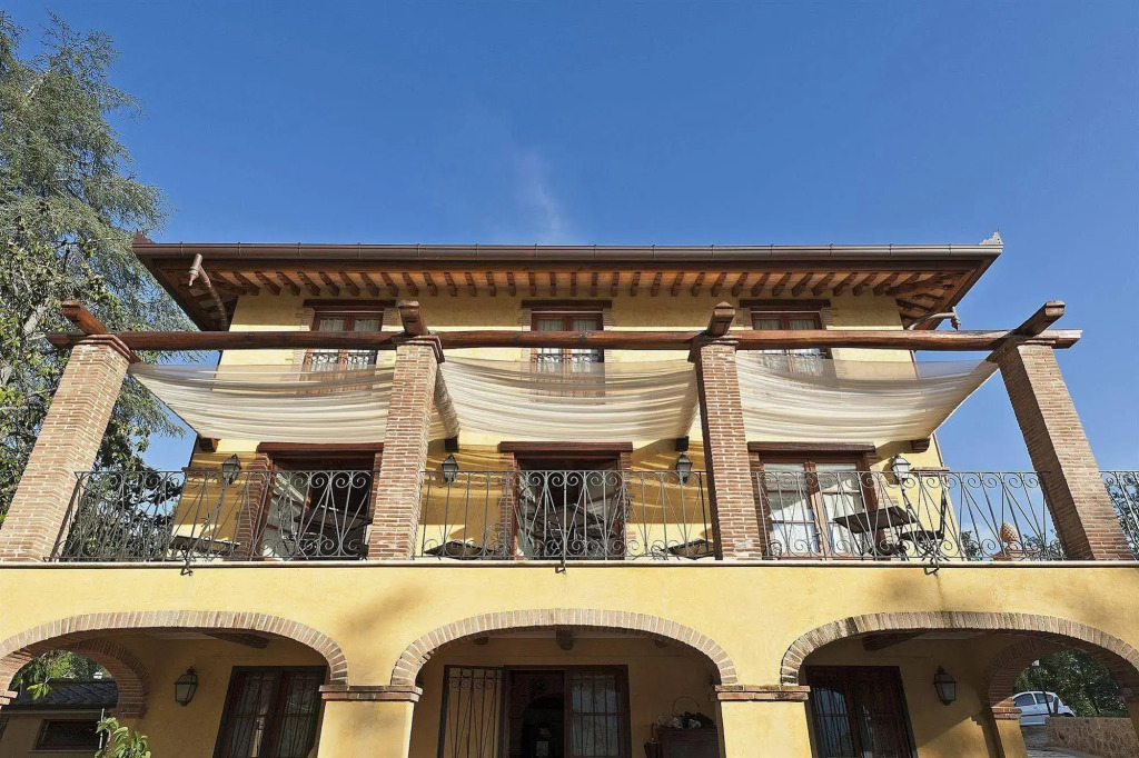 B&B Villa La Sequoia