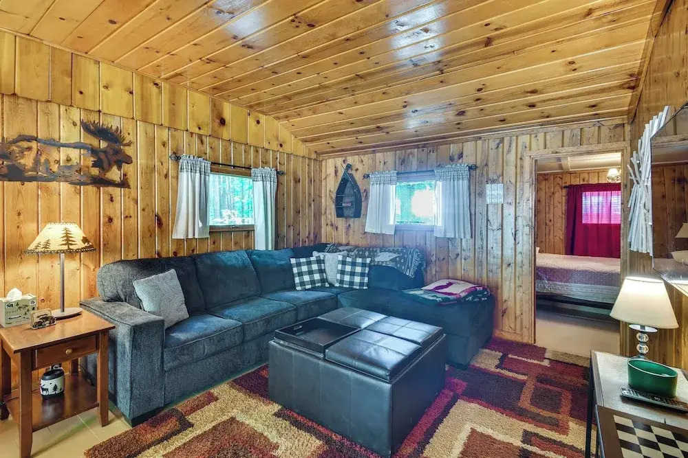 Cabin 600' to Manistee Lake Private Shared Access