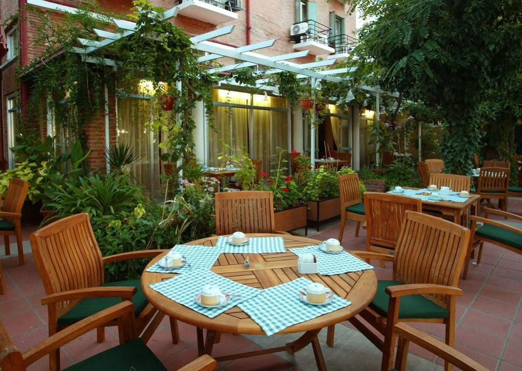 Forest Park Hotel